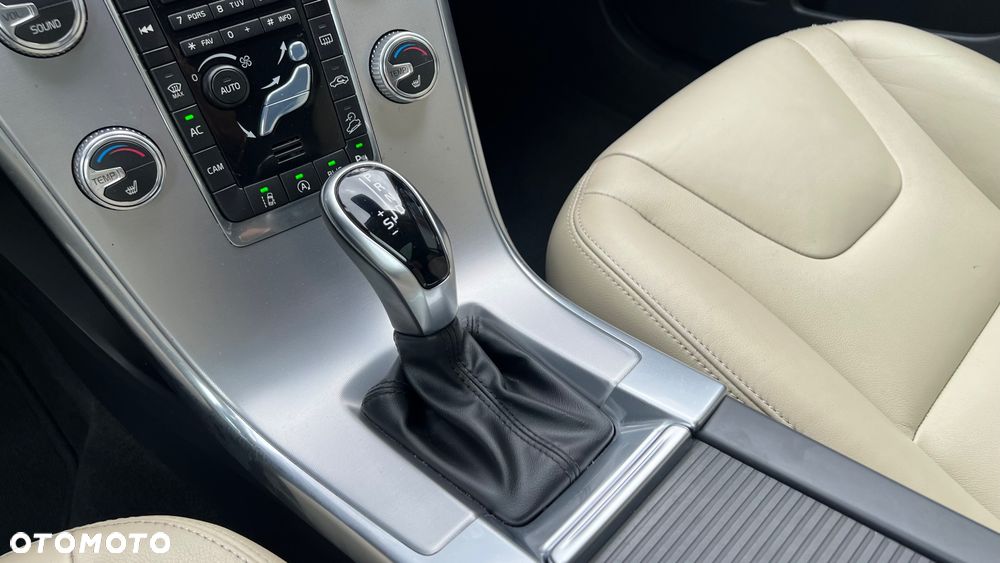 Volvo XC 60 T5 AWD Drive-E Summum - 15