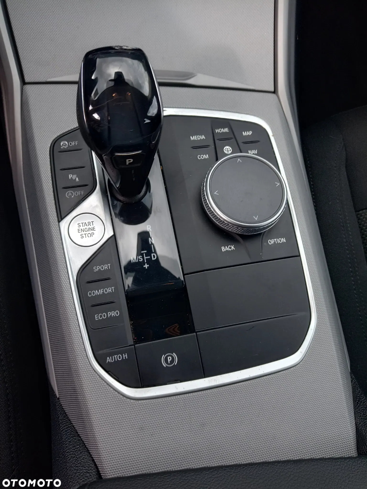 BMW Seria 3 330d - 15