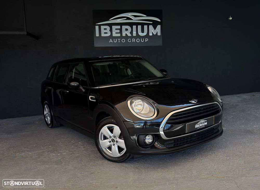 MINI Clubman Cooper Essential - 3