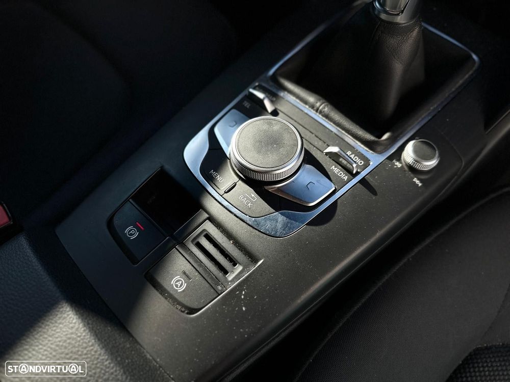 Audi A3 Sportback 30 TFSI S-line - 10