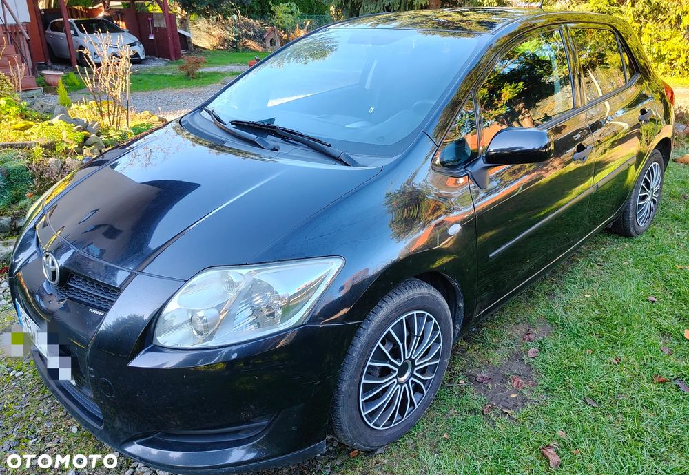 Toyota Auris 1.4 D-4D Terra - 11