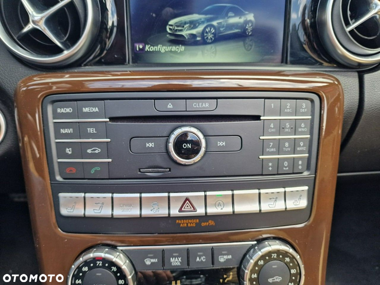 Mercedes-Benz SLC 300 9G-TRONIC Final Edition - 33