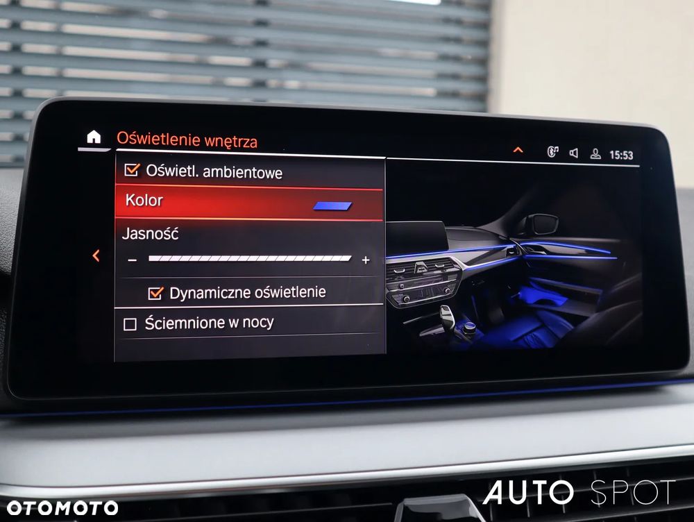 BMW Seria 5 518d mHEV - 32