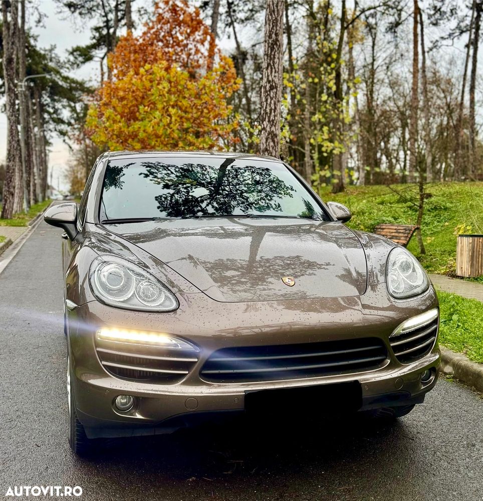 Porsche Cayenne - 1