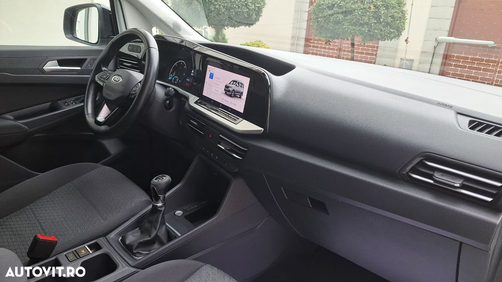 Ford Tourneo Connect 2.0L EcoBlue LWB Titanium - 26