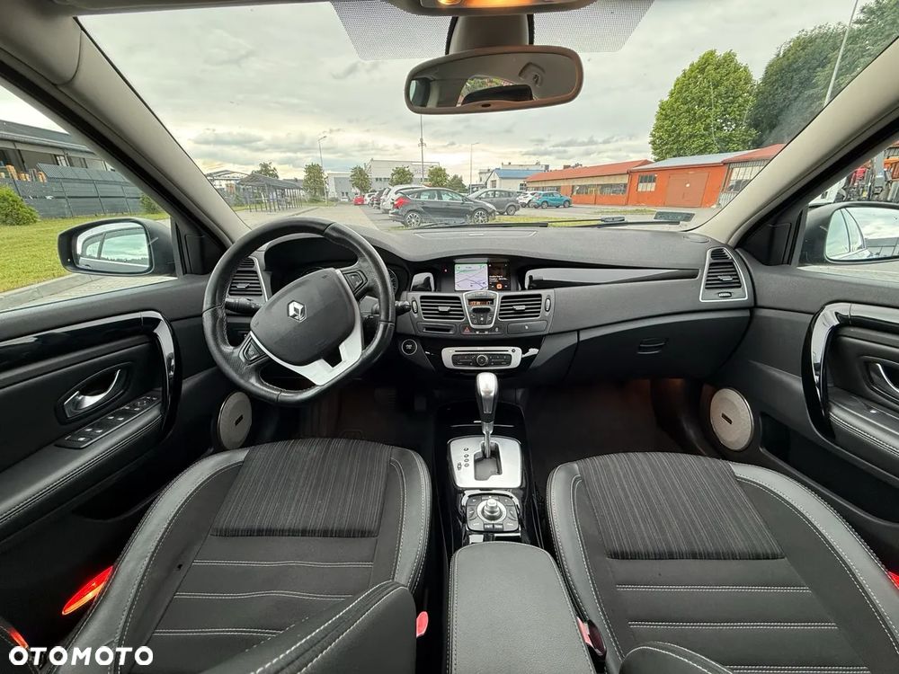Renault Laguna dCi 110 FAP EDC Bose Edition - 11