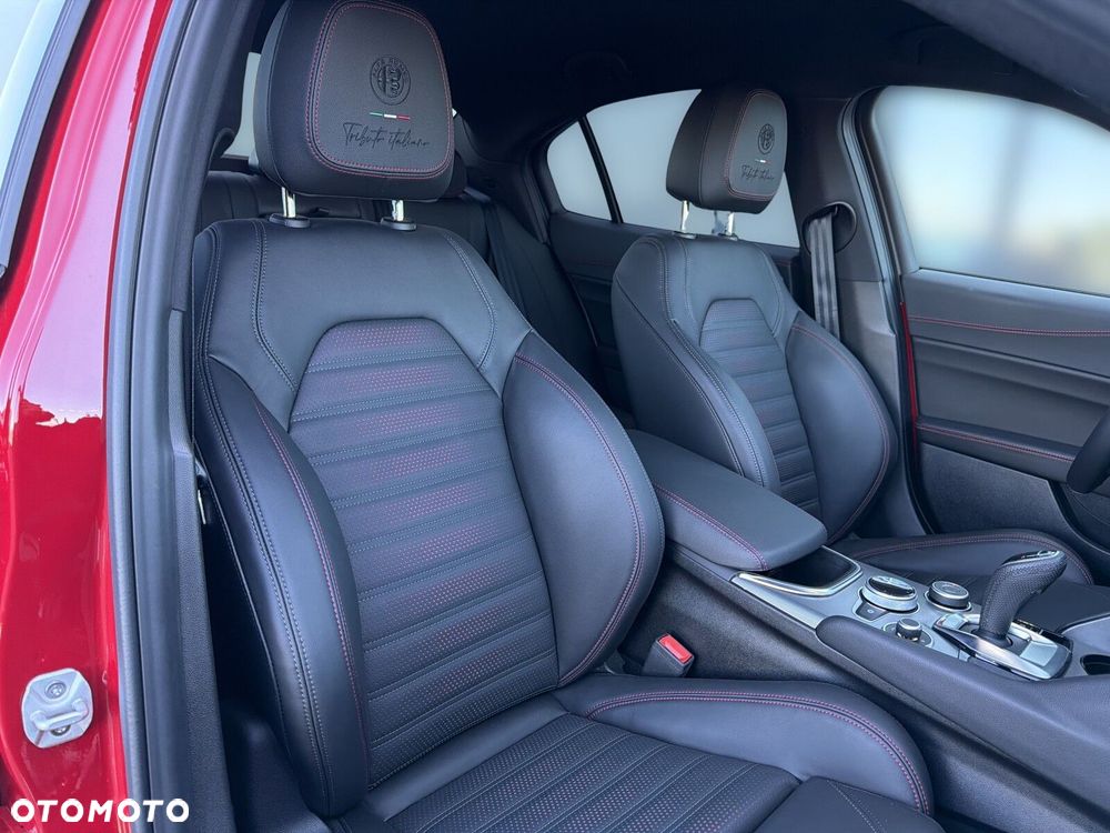 Alfa Romeo Giulia 2.0 Turbo Tributo Italiano Q4 - 15