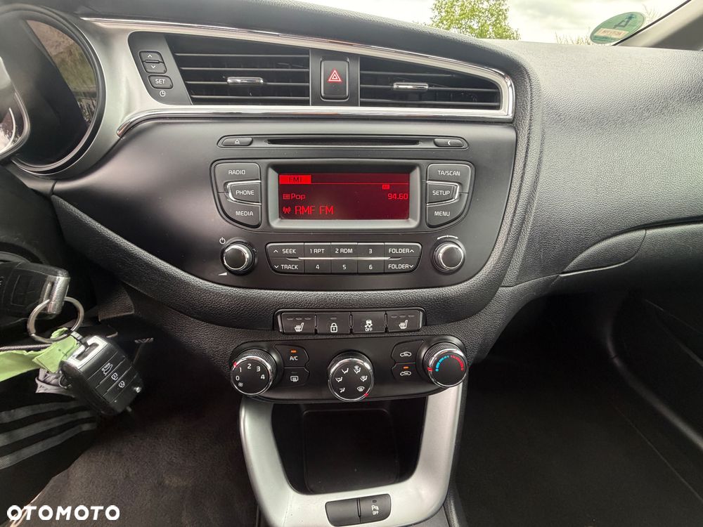Kia Ceed 1.4 L - 10
