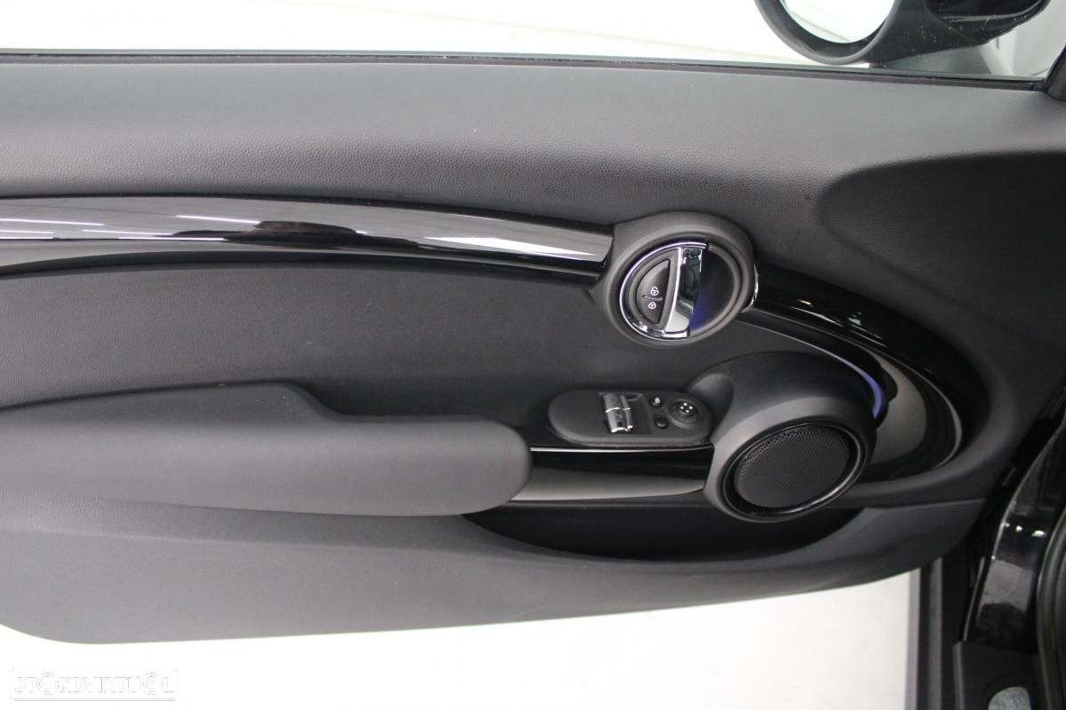 MINI 3 Portas Cooper SE - 9