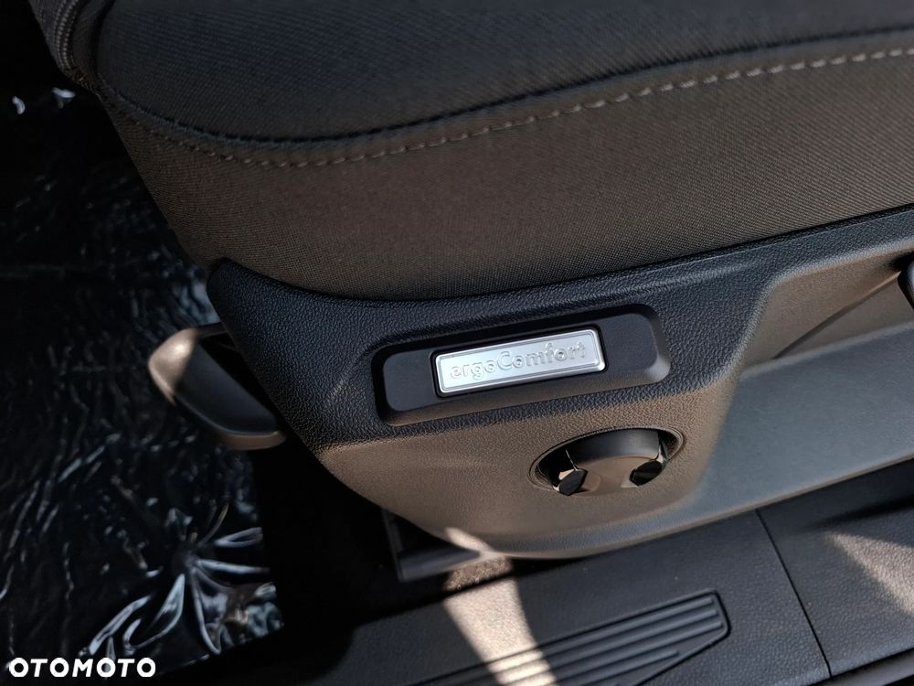 Volkswagen Caddy 2.0 TDI DSG - 14