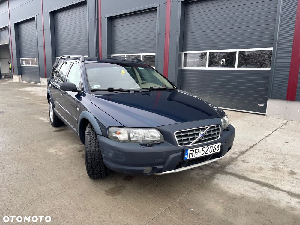 Volvo XC 70 AWD Momentum - 2