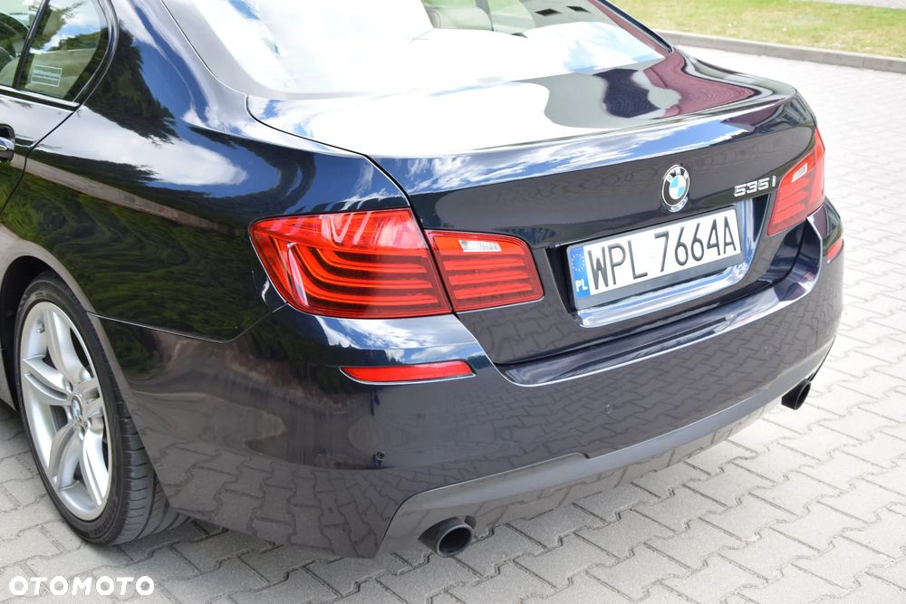 BMW Seria 5 535i Sport-Aut - 12
