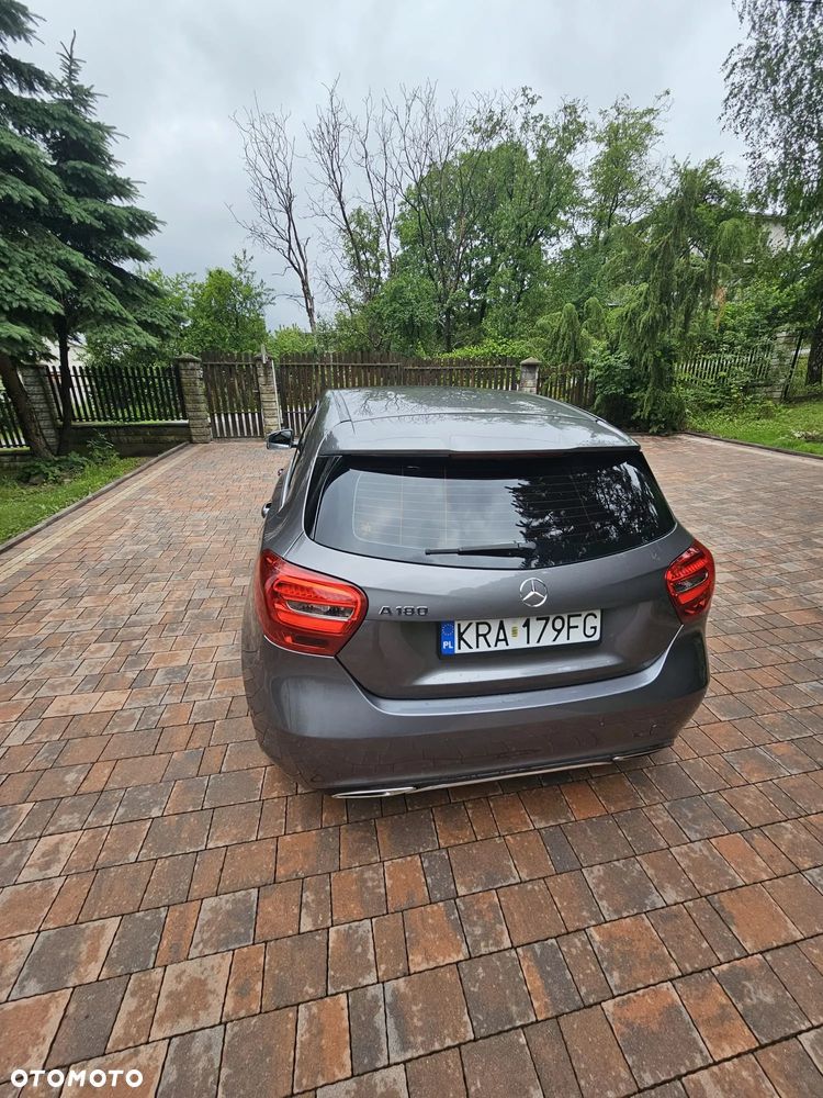 Mercedes-Benz Klasa A 180 7G-DCT Activity Edition - 26