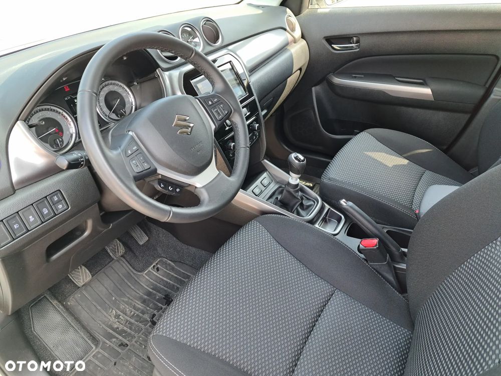Suzuki Vitara 1.4 Boosterjet SHVS Premium 2WD - 10