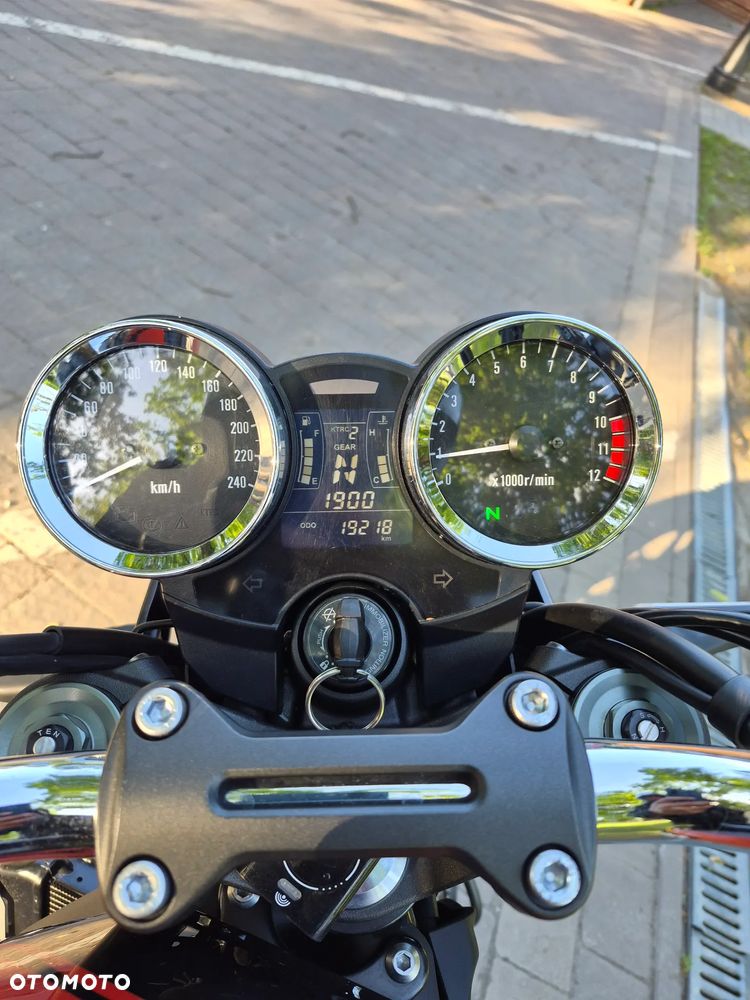 Kawasaki Z 900 RS - 6