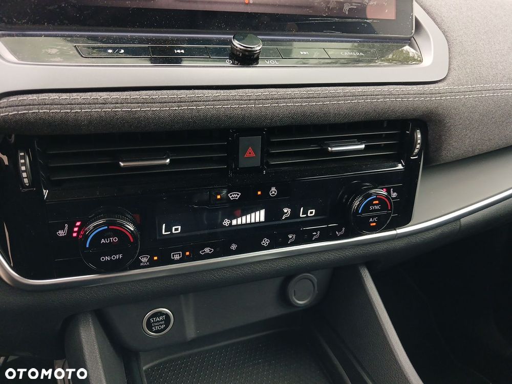 Nissan Qashqai 1.3 DIG-T MHEV Acenta - 23