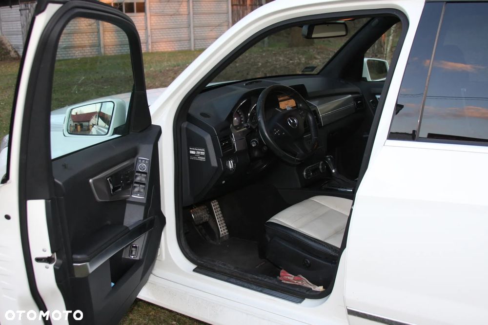 Mercedes-Benz GLK 350 4-Matic - 6