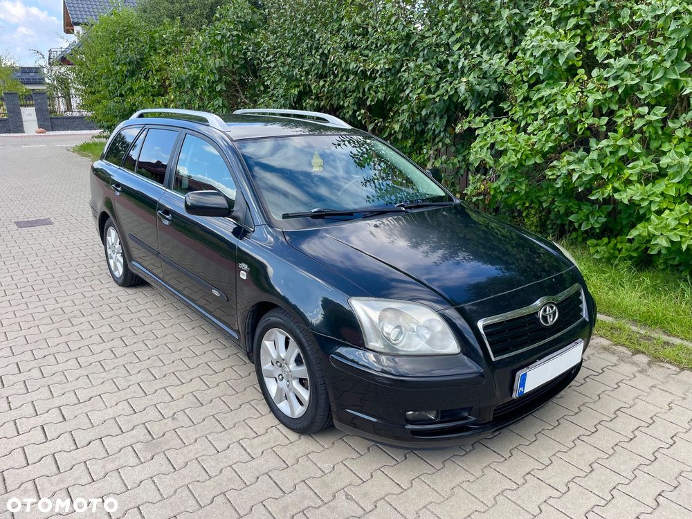 Toyota Avensis 2.2 D-CAT Executive - 1