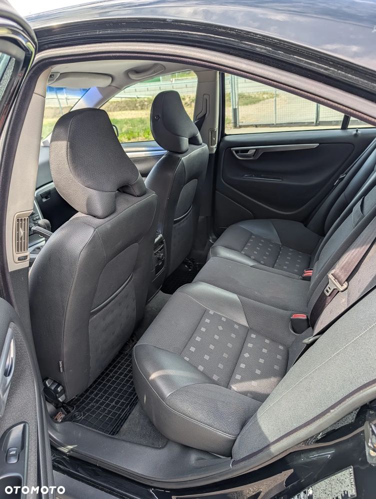Volvo S60 2.4 - 5