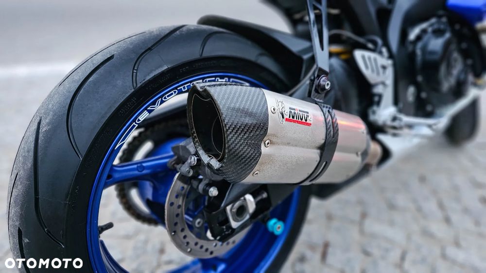 Suzuki GSX-R - 14