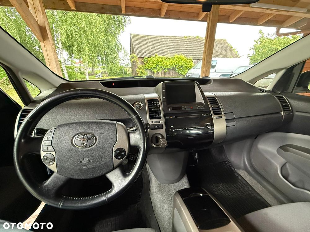 Toyota Prius 1.5 VVT-i Sol - 7