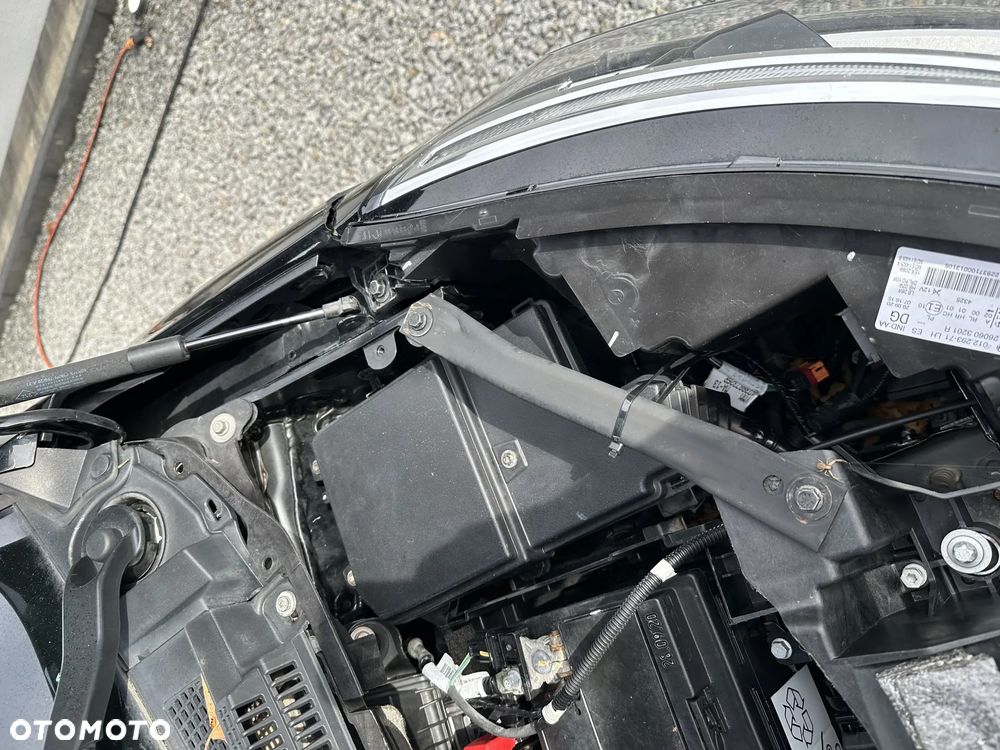 Renault Grand Scenic - 10