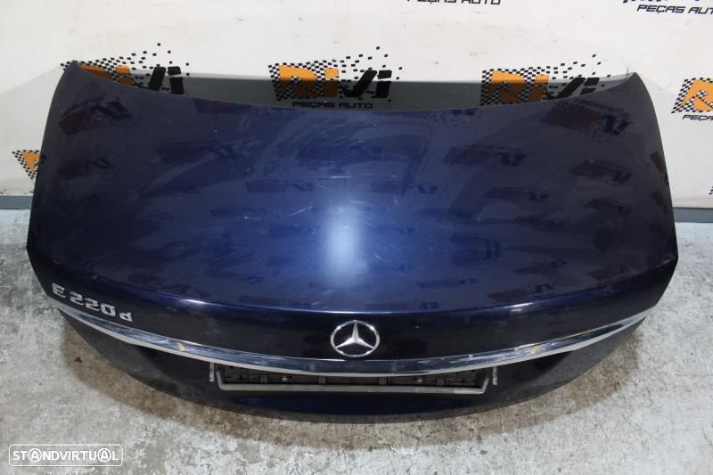 Tampa Da Mala Mercedes-Benz E-Class (W213)  Mala Mercedes W213 Sedan - 3