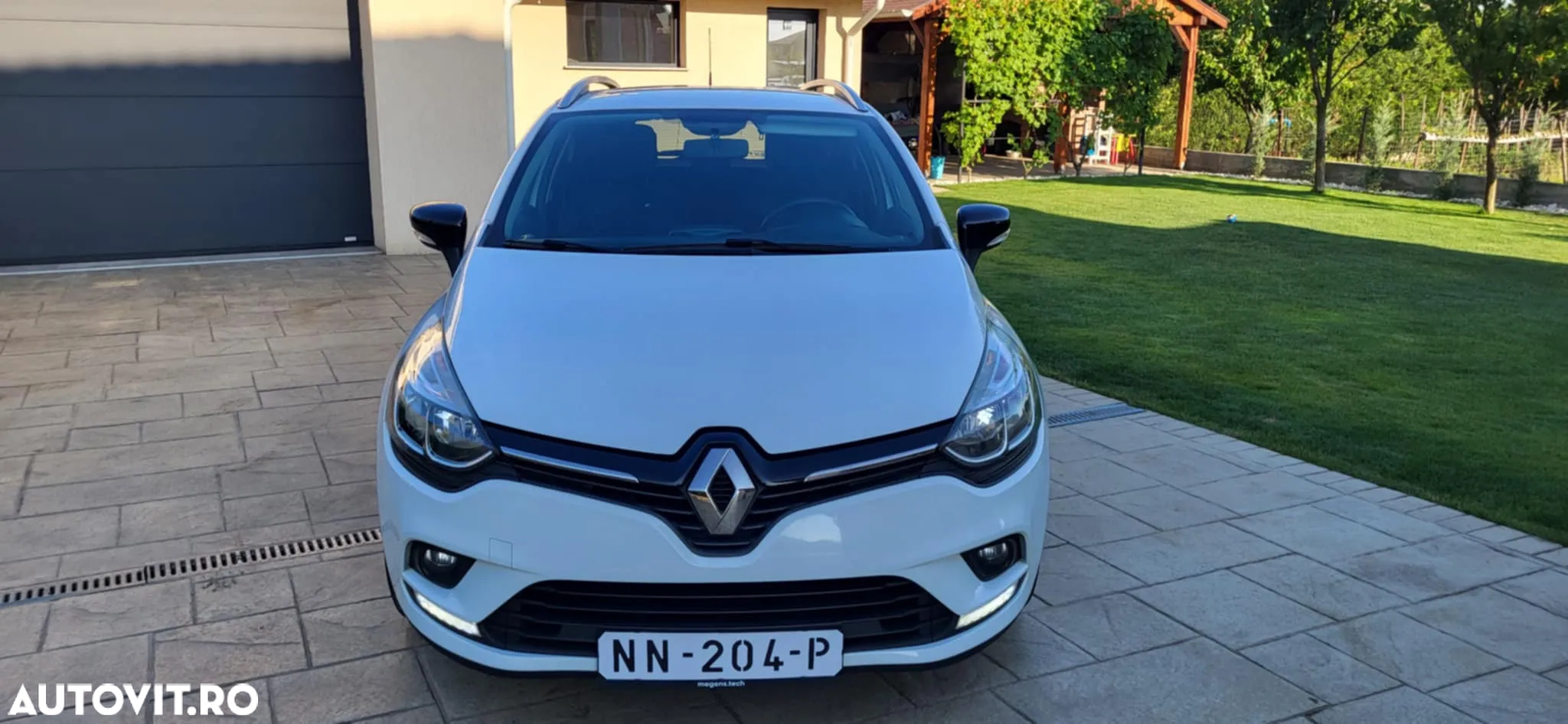 Renault Clio - 11