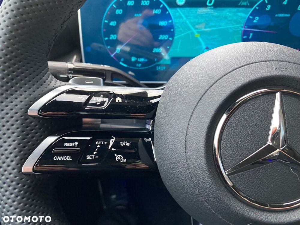 Mercedes-Benz GLC - 11