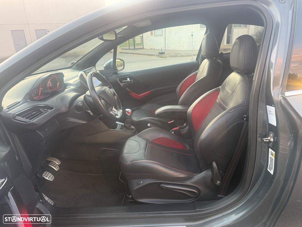 Peugeot 208 GTI 200 THP - 16