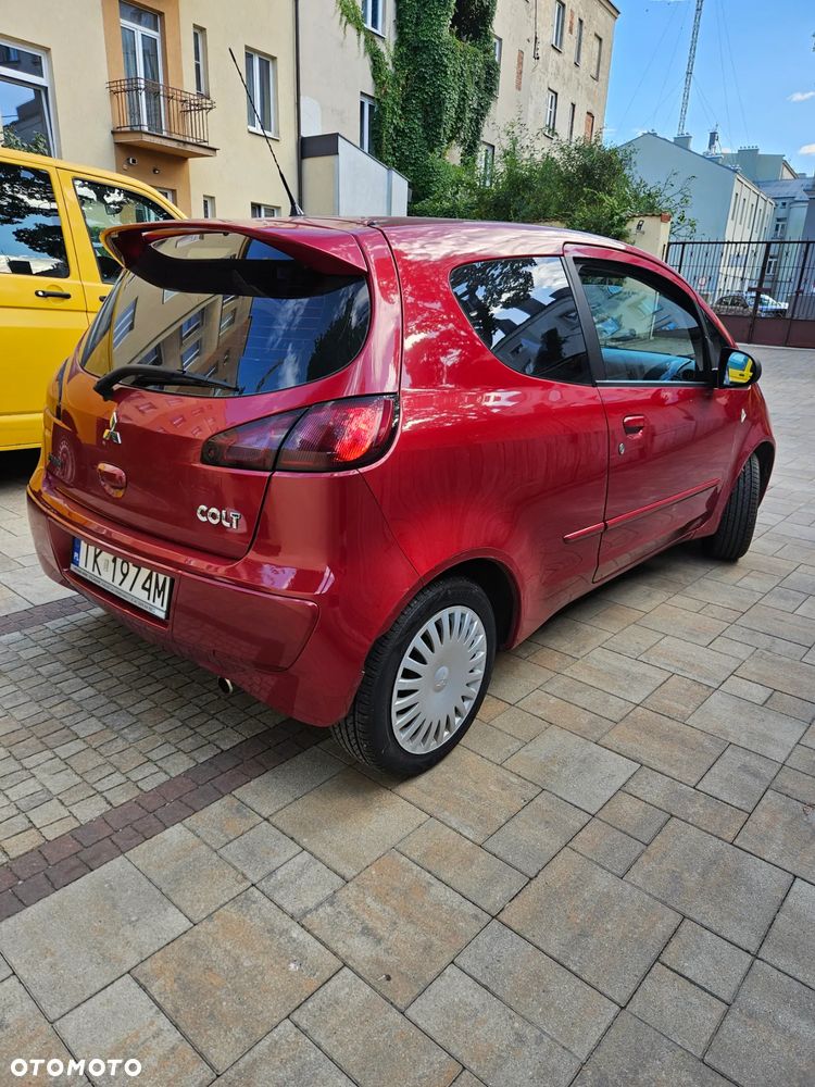 Mitsubishi Colt - 2