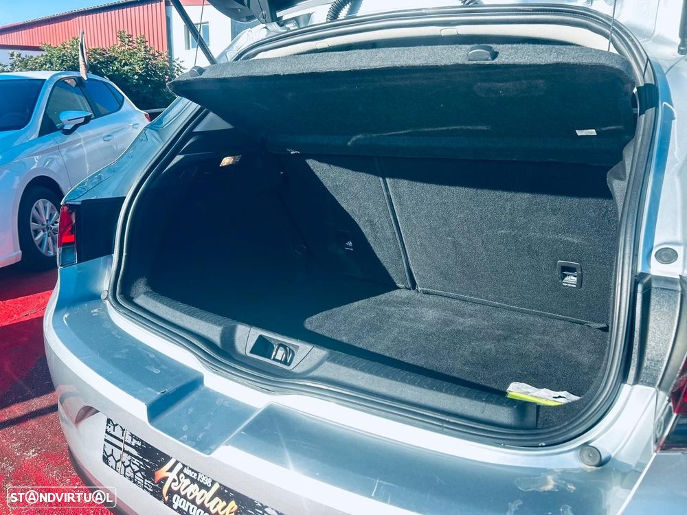 Renault Mégane 1.5 Blue dCi Limited - 11