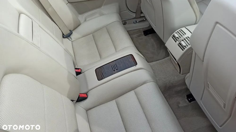 Mercedes-Benz Klasa E 350 Cabrio 7G-TRONIC - 32