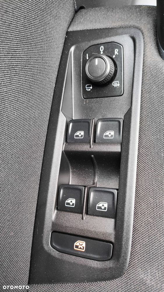 Volkswagen Touran 1.5 TSI EVO Comfortline DSG - 9