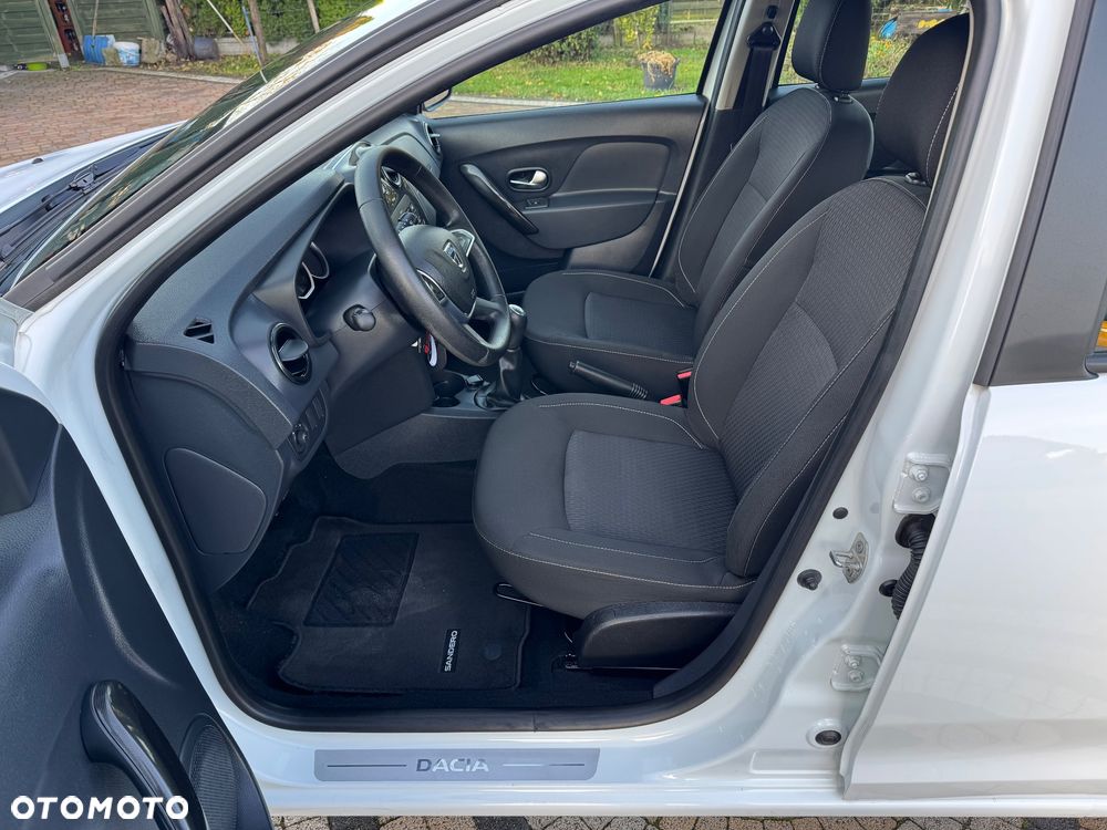 Dacia Sandero - 31