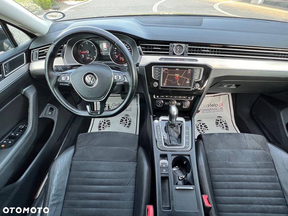 Volkswagen Passat Variant 2.0 TDI SCR 4Motion DSG Highline - 31