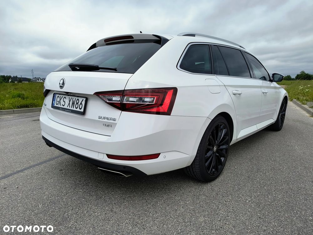 Skoda Superb 2.0 TSI 4x4 DSG L&K - 12