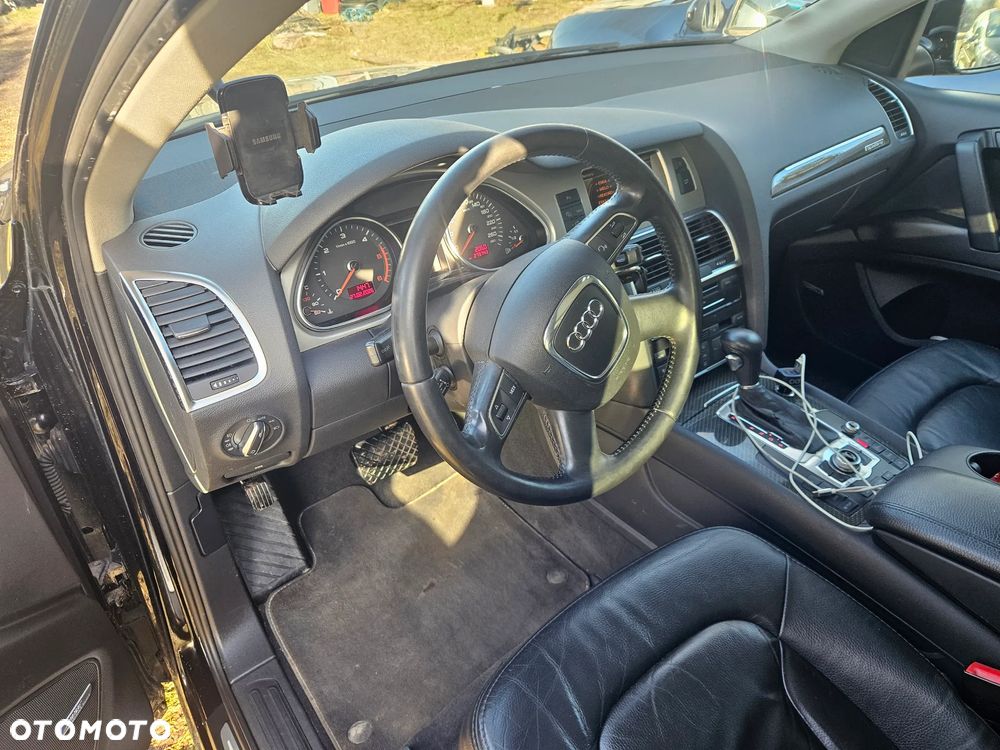 Audi Q7 3.0 TDI DPF clean diesel Quattro Tiptronic - 12