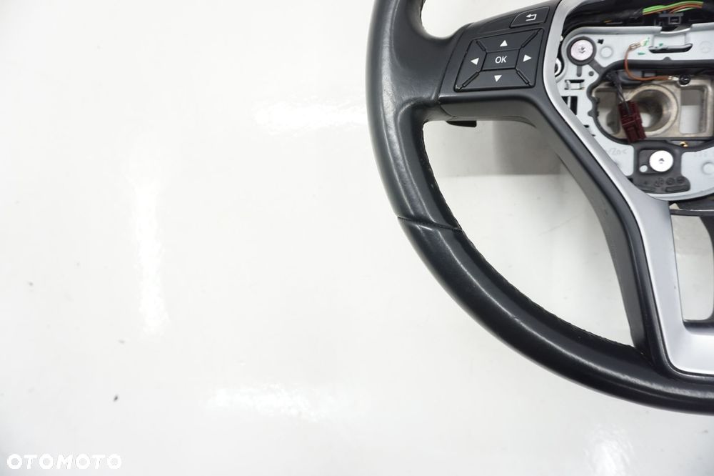 MERCEDES W246 KIEROWNICA SKÓRZANA ŁOPATKI - 4
