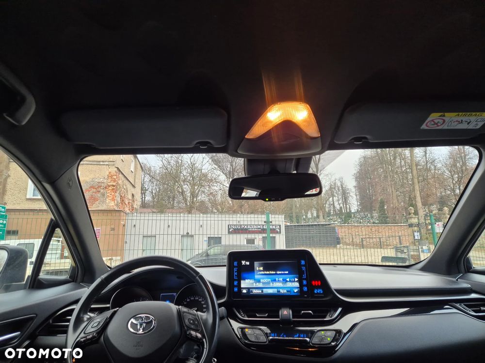 Toyota C-HR 1.2 T Premium - 32