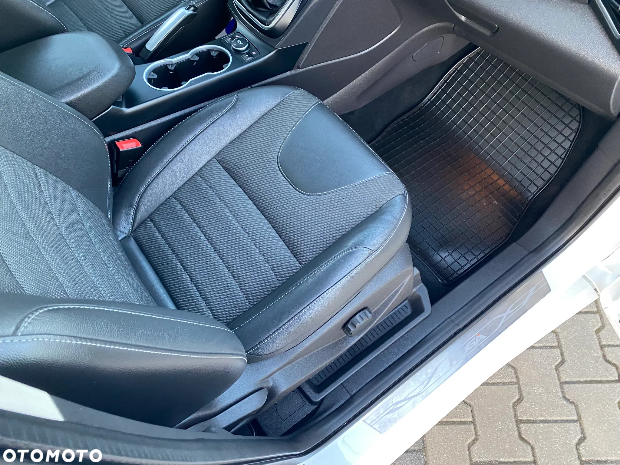 Ford Kuga 2.0 TDCi 4WD Titanium - 35