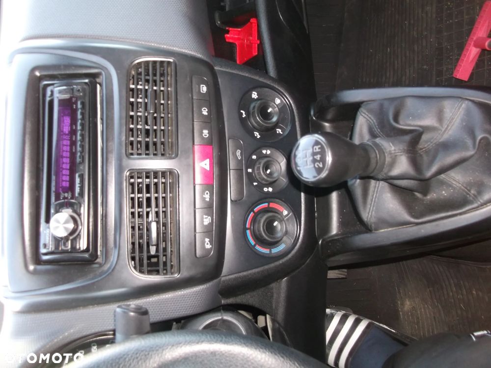 Fiat Doblo 1.3 16V Multijet Active - 10