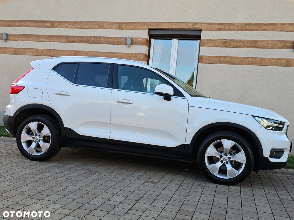 Volvo XC 40 D3 SCR Momentum - 3