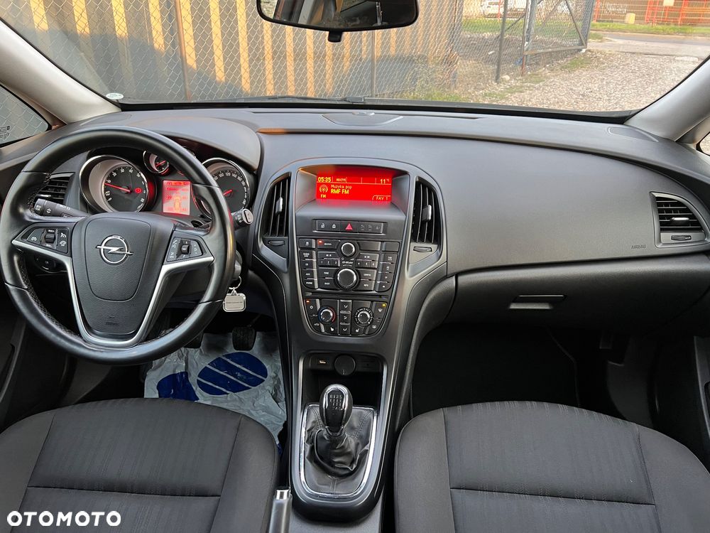 Opel Astra 1.4 Turbo Sports Tourer - 9
