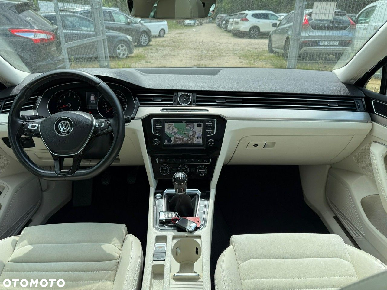 Volkswagen Passat - 8
