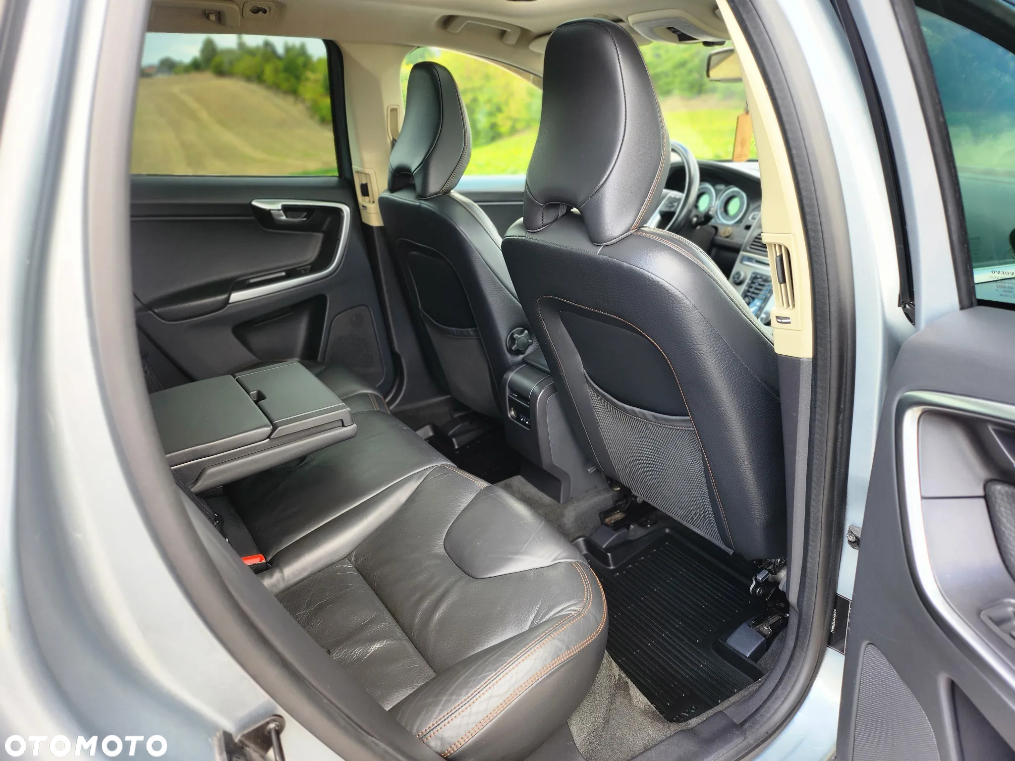 Volvo XC 60 T6 AWD Summum - 10