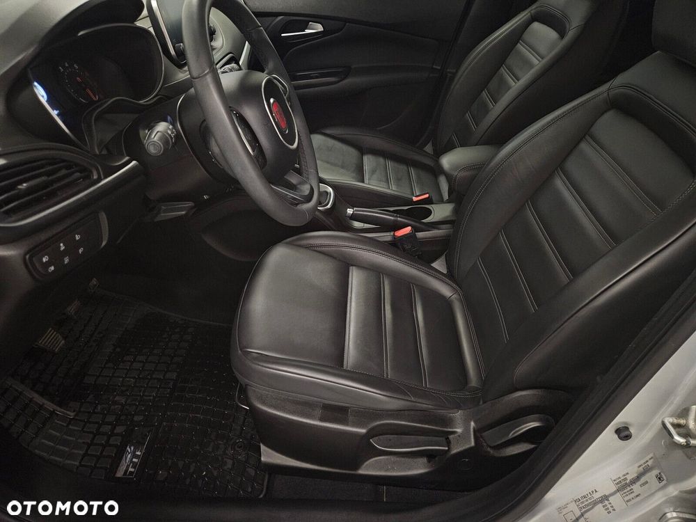 Fiat Tipo 1.4 T-Jet 16v Lounge EU6 - 7