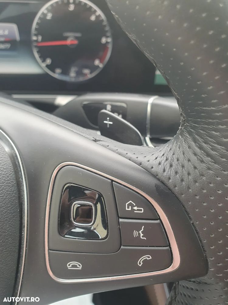 Mercedes-Benz E - 16