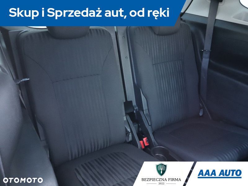 Opel Zafira - 15