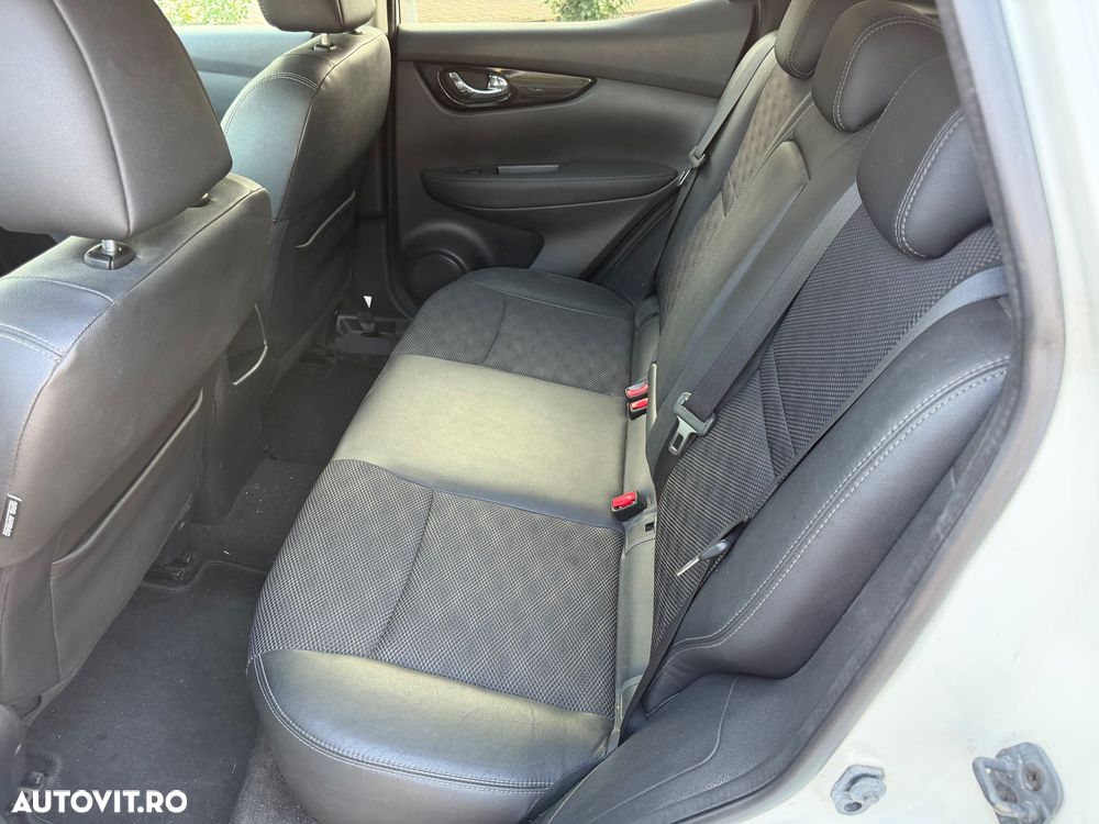 Nissan Qashqai 1.6 DCI Start/Stop 4X4-i Tekna - 6